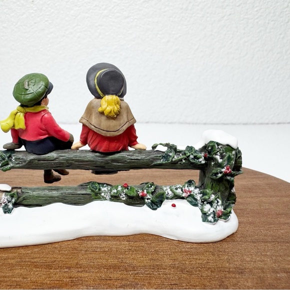 Vtg Retired Dept 56 Holly Split Rail Fence with Children Village Accessories - Picture 6 of 16